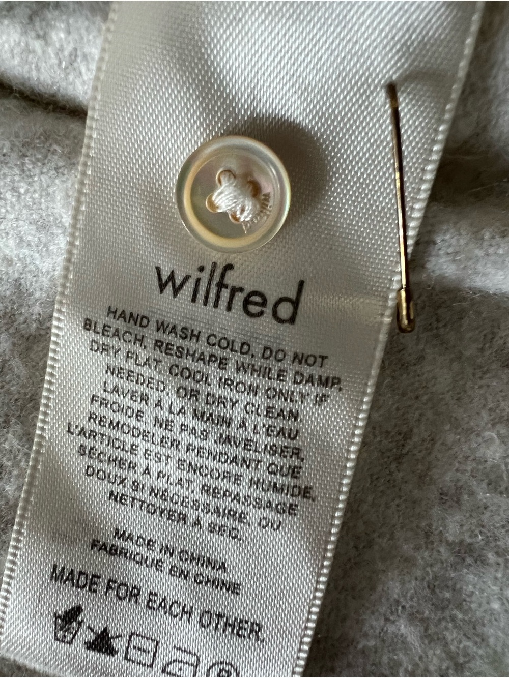 Aritzia Wilfred Wool Cashmere Long Sleeve Button Crop Cardigan Oatmeal - Picture 12 of 12
